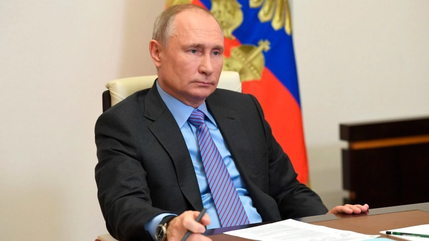 Путин заявил, что самостоятельно принял решение о запуске прямых полетов в Грузию