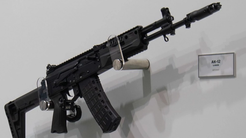 В «Калашникове сообщили о передаче ВС РФ обновленных автоматов АК-12