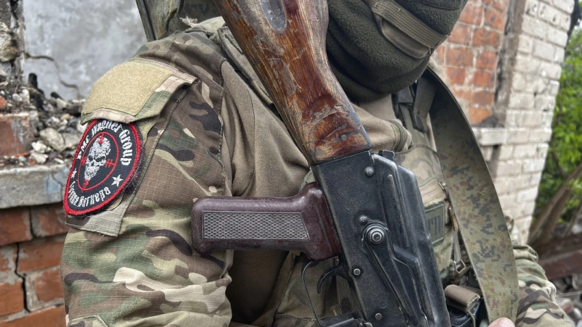 «Полностью выполняем договоренности: Пригожин заявил об организованном отходе ЧВК «Вагнер из Артемовска