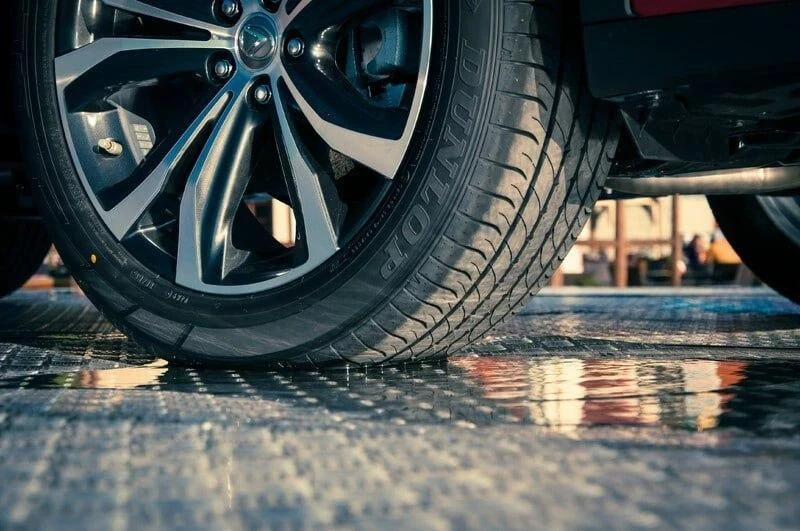 Автоэксперт Шкуматов посоветовал альтернативу зимним и летним шинам