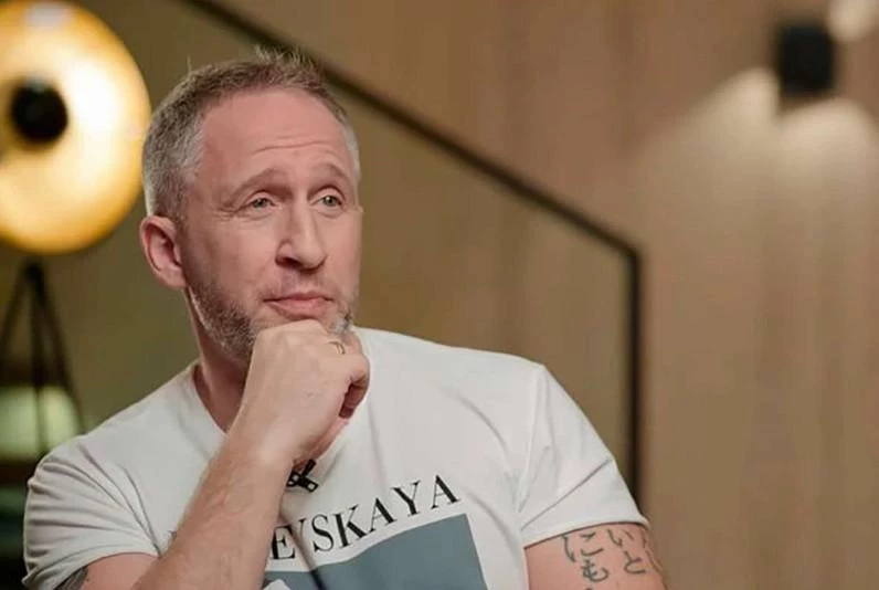 Оскар Кучера назвал Лайму Вайкуле «стареющей гнидой