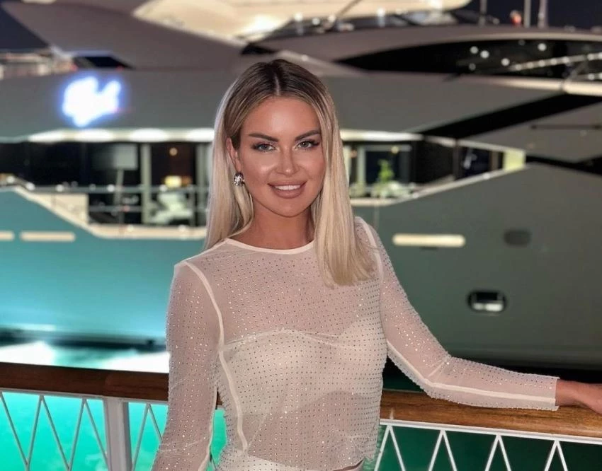 Участница «Дом-2 Марина Африкантова пожаловалась на лишний вес