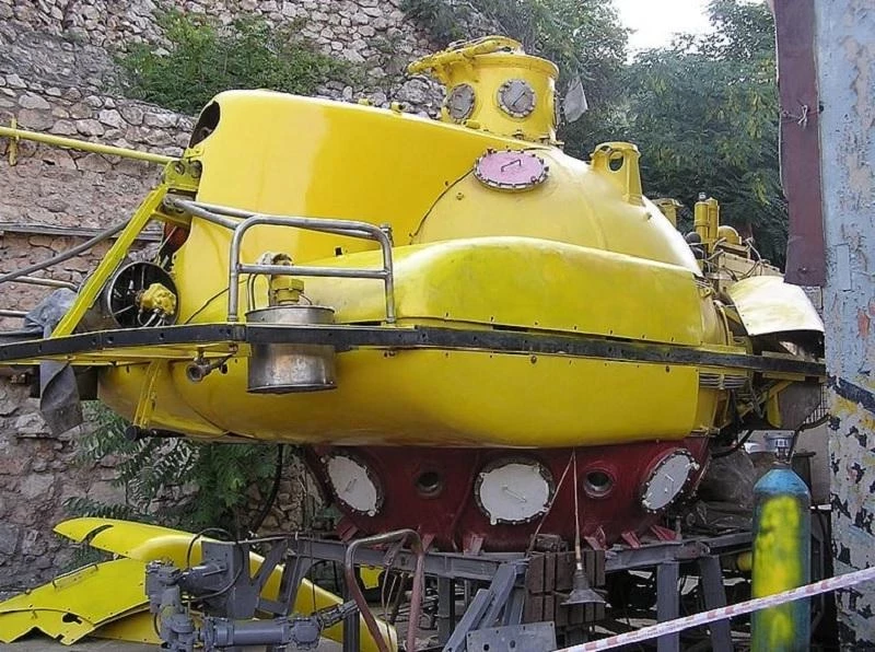 Руководитель «OceanGate Раш признавался в нарушениях при постройке батискафа «Титан