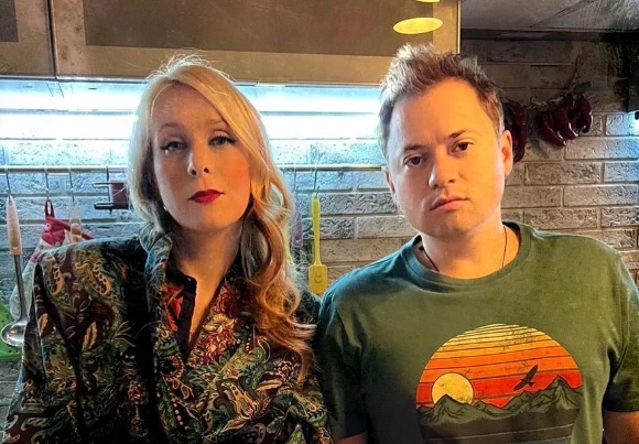 Звезда сериала «СашаТаня Лариса Баранова рассказала о травле и избиениях в школе