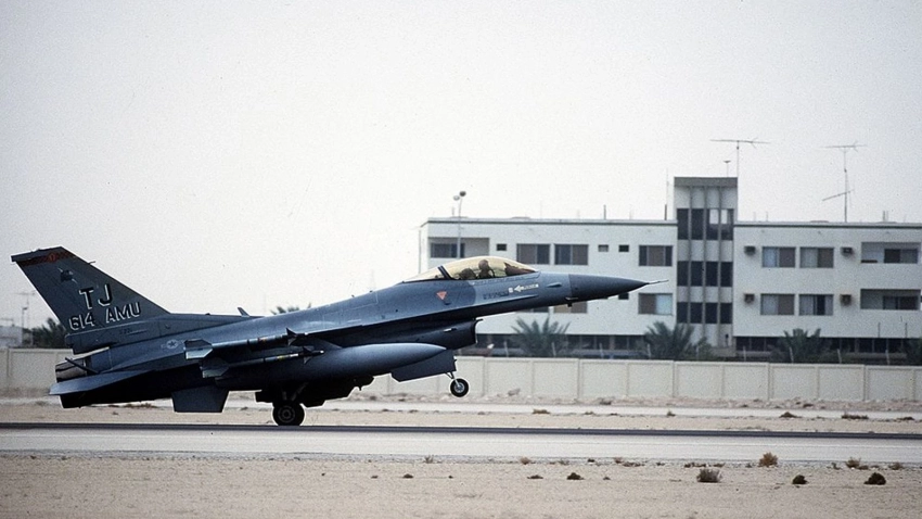 The Drive: истребители F-16 для ВСУ могут вооружить ракетами HARM и бомбами GBU-53