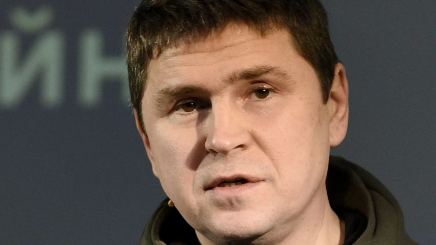 Подоляк заявил, что конфликт на Украине окончится ранее 2024 года