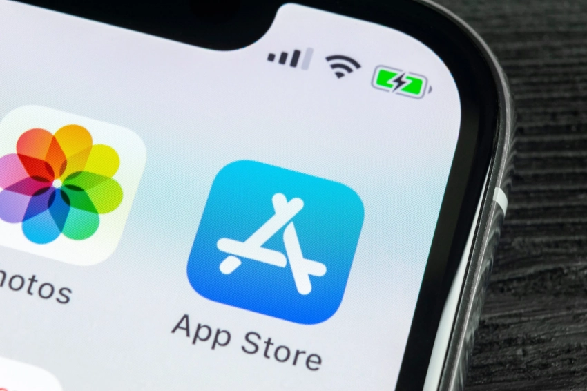 Можно ли скачивать на Айфон приложения, которых нет в App Store