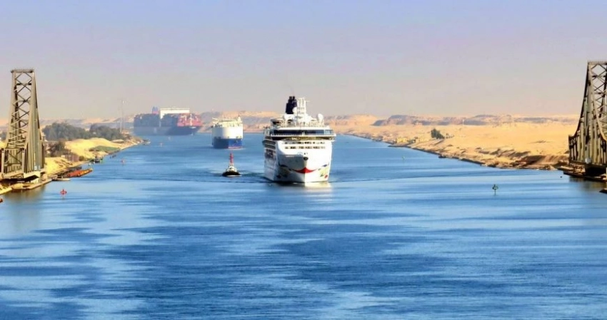 Снижение транзитных сборов в Суэцком канале: новые возможности для танкеров и нефтеперевозок