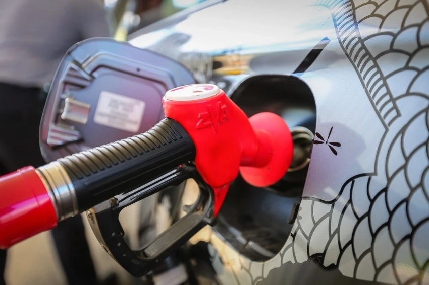 Поправки по топливному демпферу: снижение выплат нефтяникам на 50% до 2026 года