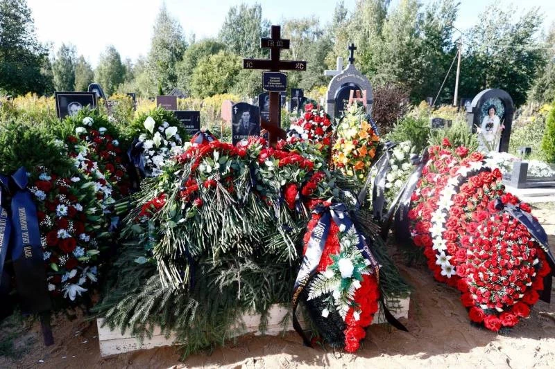 Глава ЧВК «Вагнер Евгений Пригожин без каких-либо особых церемоний похоронен на Пороховском кладбище: как прошло траурное мероприятие