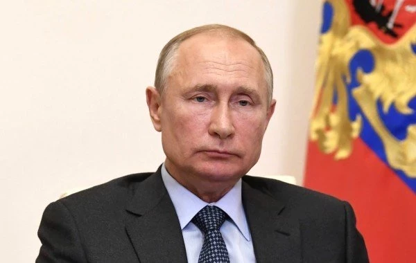 Отношение Путина к антироссийским санкциям разозлило Макрона и Шольца  