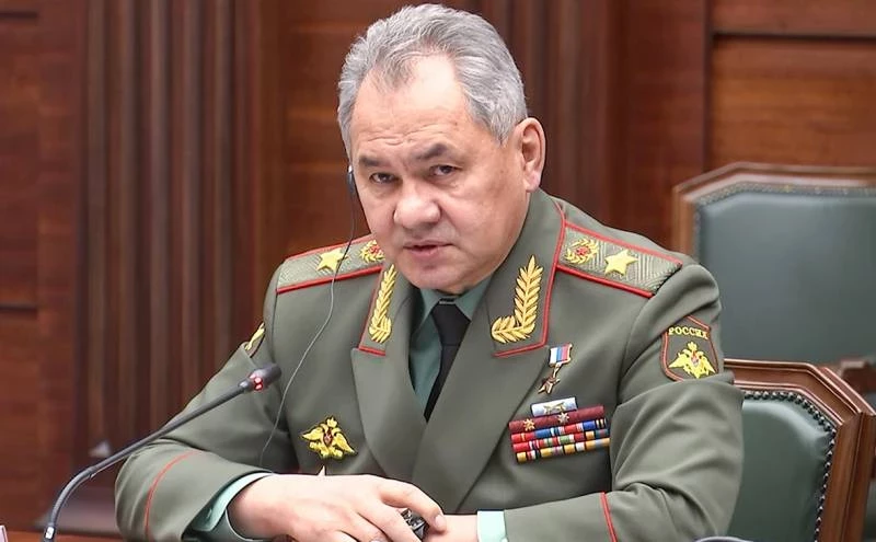Шойгу заявил, что РФ может изменить решение о неприменении кассетных снарядов