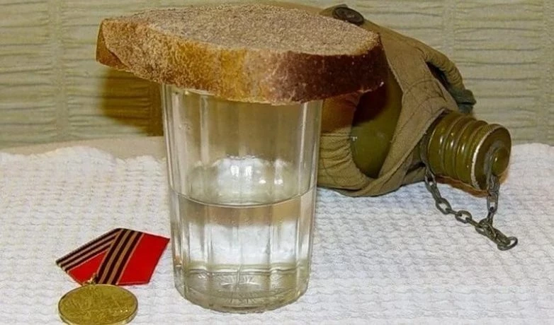 Наркомовские сто граммов: что это такое, и помогали ли они на войне