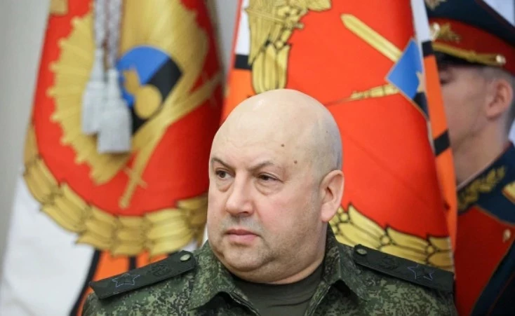 Сергей Суровикин освобожден от должности главкома ВКС: от главкома Воздушно-космических сил до «человека, который будет принимать все решения