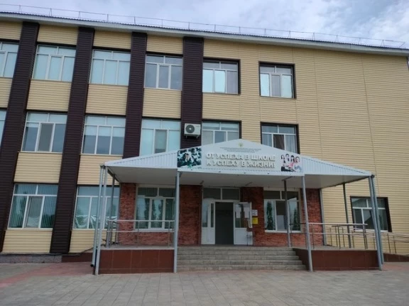 Компания «Симпреал оплатила замену системы отопления в пищеблоке школы в Новоорске