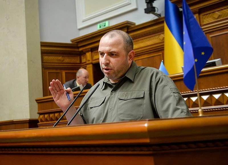 Украины новый Министр Обороны: кто такой Рустем Умеров и чем известен, причем тут олигархи, почему его прозвали «американским ставленником и как связан с Турцией?