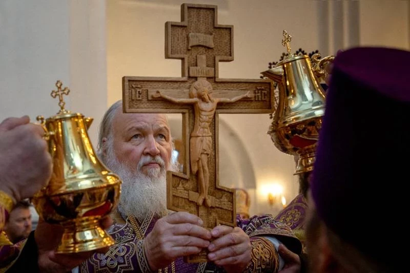 О чем верующие просят Бога в праздник Воздвижения Креста Господня 27 сентября, какие молитвы читают