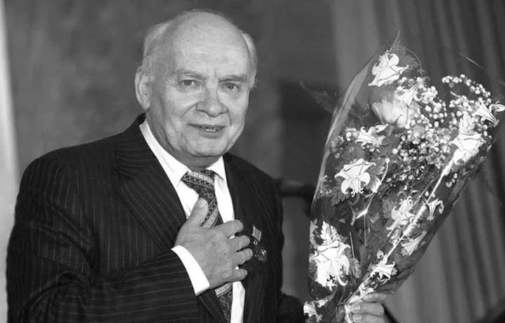 Умер автор песни «Трус не играет в хоккей, муж Пахмутовой Николай Добронравов