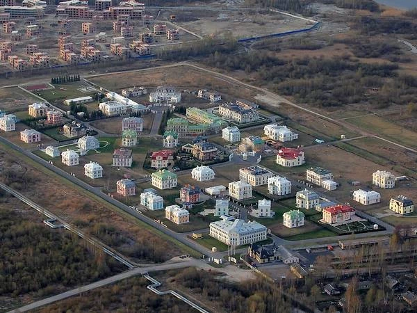 Где может прятаться Пригожин: в Подмосковье нашли убежище главы ЧВК «Вагнер -роскошный особняк находится в поселке «Северный версаль