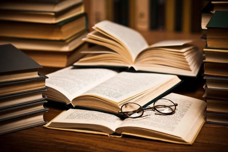 Интеллектуальный праздник «День Деловой книги отмечается в России 28 сентября