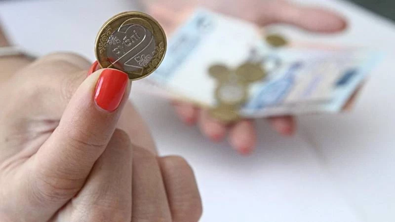 Порча на деньги: как определить и снять ее в домашних условиях