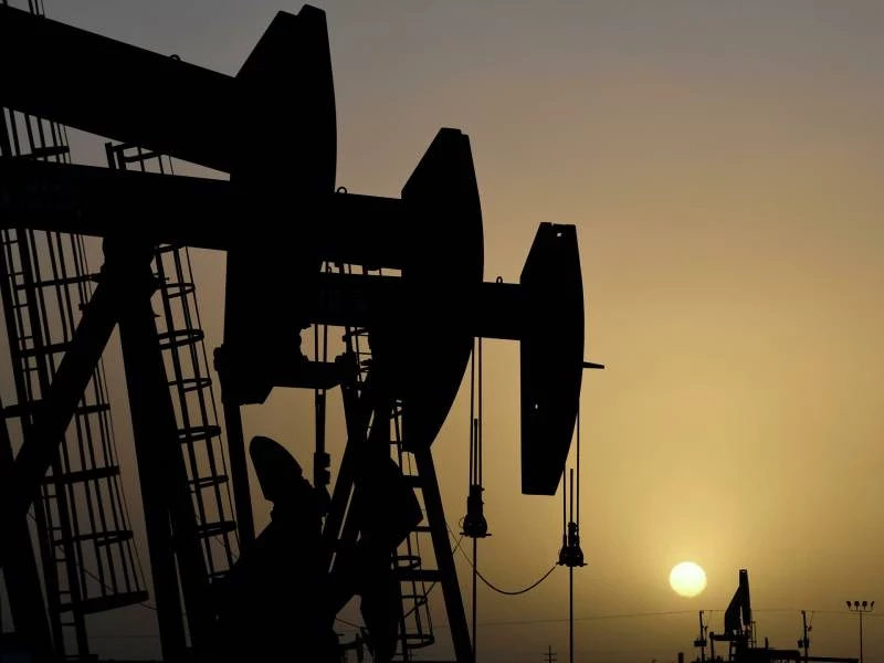 Конфликт на Ближнем Востоке и цены на нефть: будет ли баррель по 150 долларов США — мнение аналитиков рынка