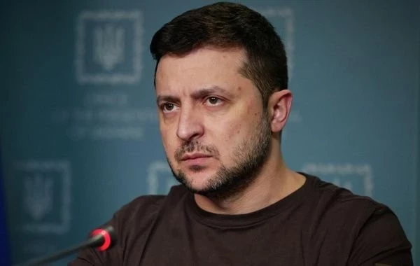AT: Зеленский отказался от защиты интересов Украины ради личного обогащения  