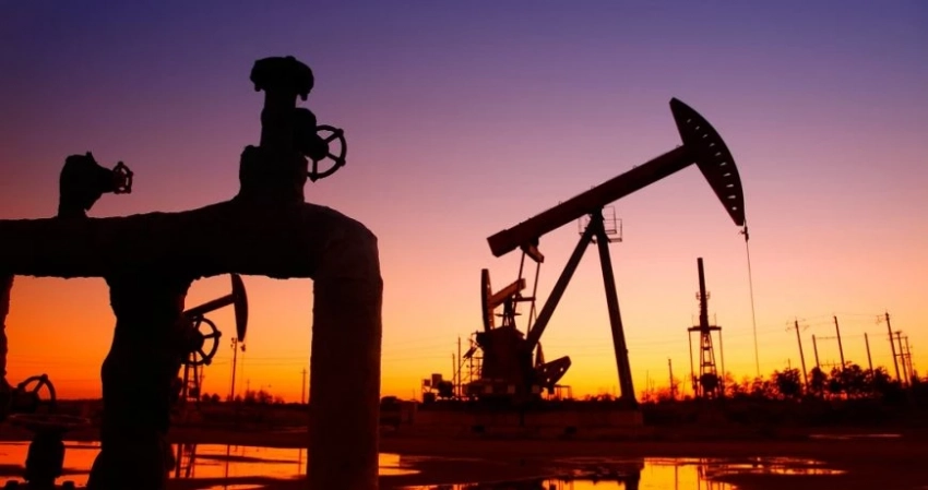 Цены на нефть подскочили 18 октября почти на 2% из-за эскалации на Ближнем Востоке