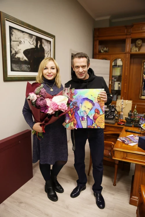 «Атом Солнца: символический подарок для Владимира Машкова