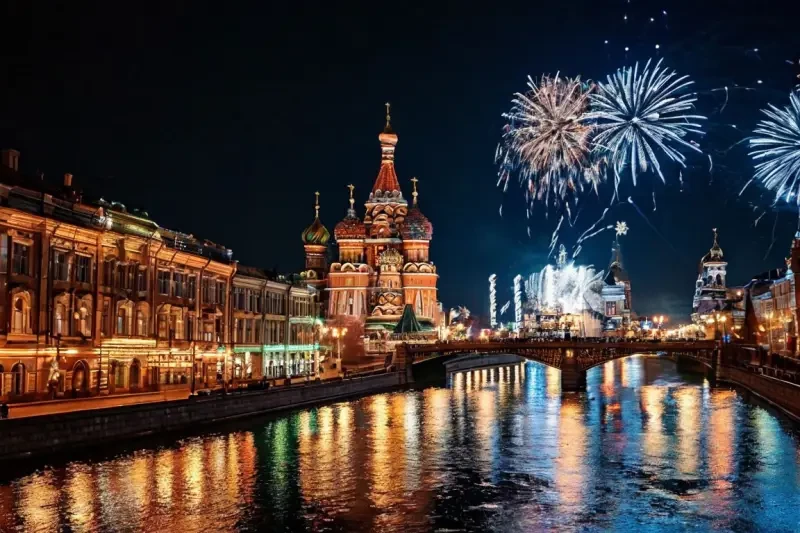 «Военное обозрение: поздравляем с наступающим Новым 2025 годом!