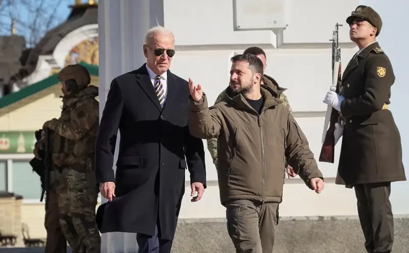 Байден рассказал, что опасался покушения во время визита в Киев в 2023 году