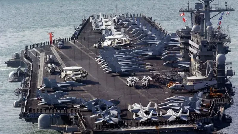 Авианосец: убить сложно, защитить невозможно