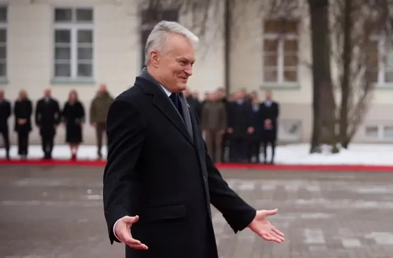 Президент Литвы: Вильнюс продолжит изолировать Россию даже без участия США