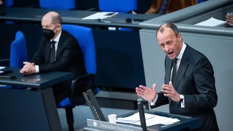 Наша кочка вновь погружается в болотную жижу. Идея реванша вновь становится главной для политиков Германии