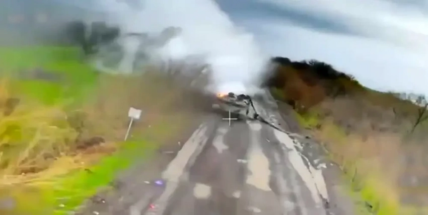 Комплексная работа: подорвавшийся на мине танк ВСУ был атакован БПЛА «Ланцет» и добит FPV-дронами