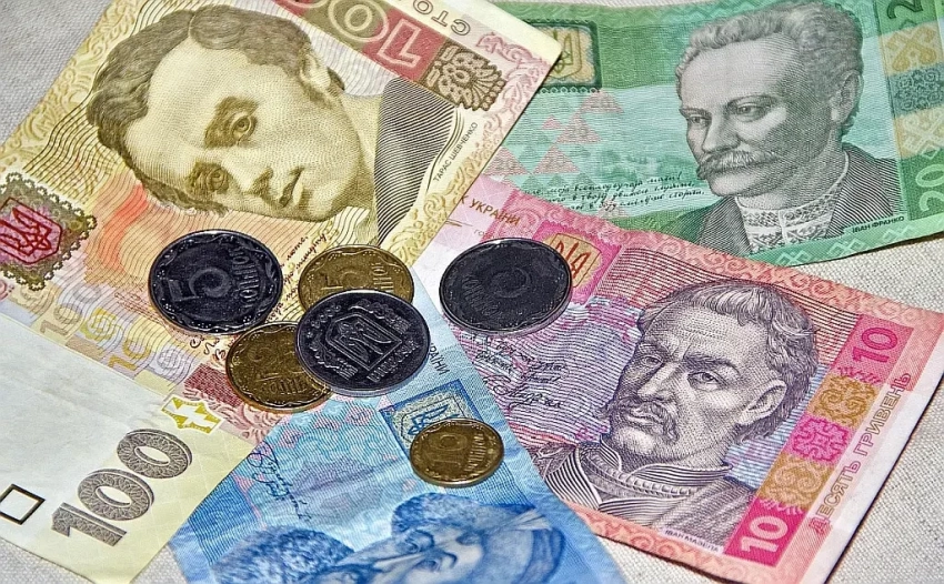 Украина уже начала тратить бюджетные миллионы на далекую от заключения с США сделку по недрам