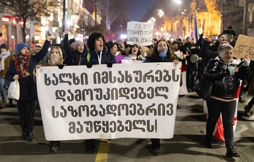 Президент Грузии: Запад давил на Тбилиси, пытаясь принудить вмешаться в украинский кризис