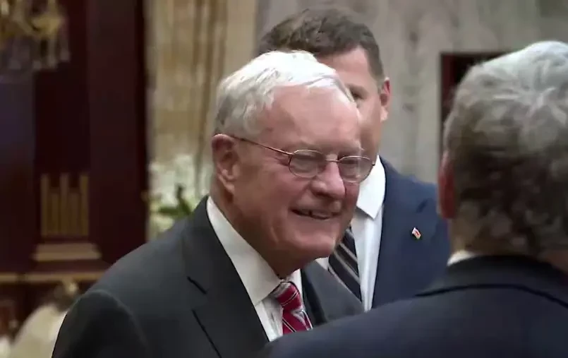 «Какие люди!» - президент Белоруссии встретил американскую делегацию во главе с Китом Келлогом в Минске