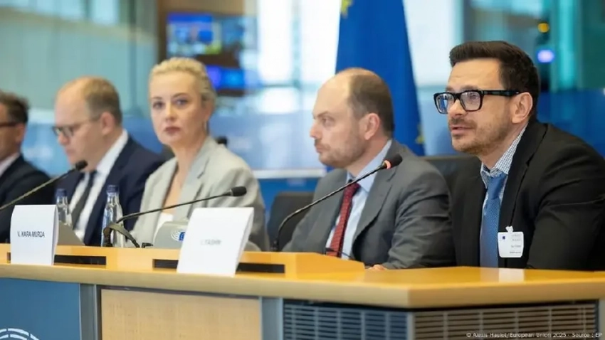 «Спасите Украину»: в Европарламенте выступили так называемые «лидеры российской оппозиции» - национал-предатели