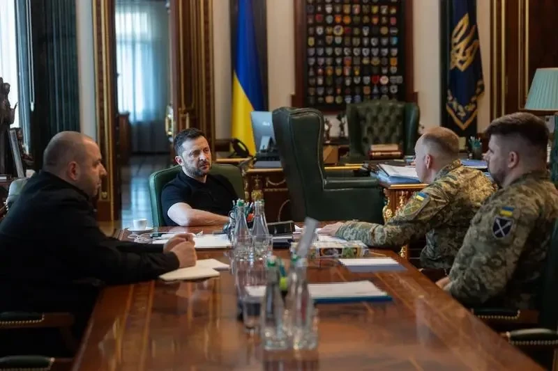 Киевский режим готовит эвакуацию Зеленского на запад Украины на случай прорыва фронта российскими войсками