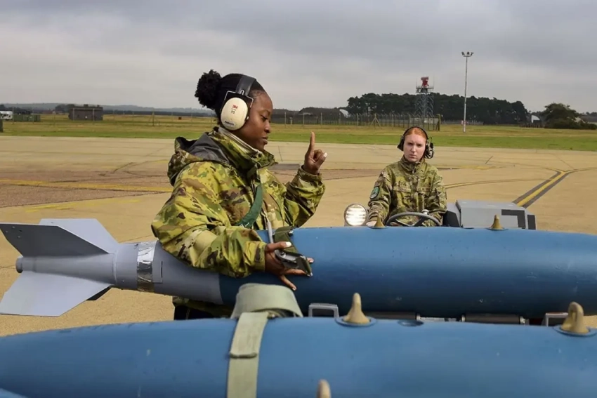 FT: европейские лидеры готовятся к отказу США от военной помощи Украине