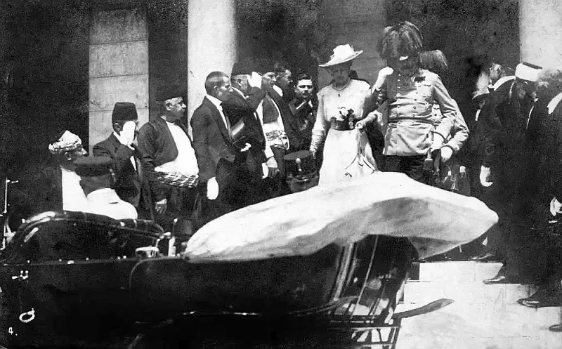 Роковой фаэтон: как автомобиль превратился в символ начала Первой мировой войны