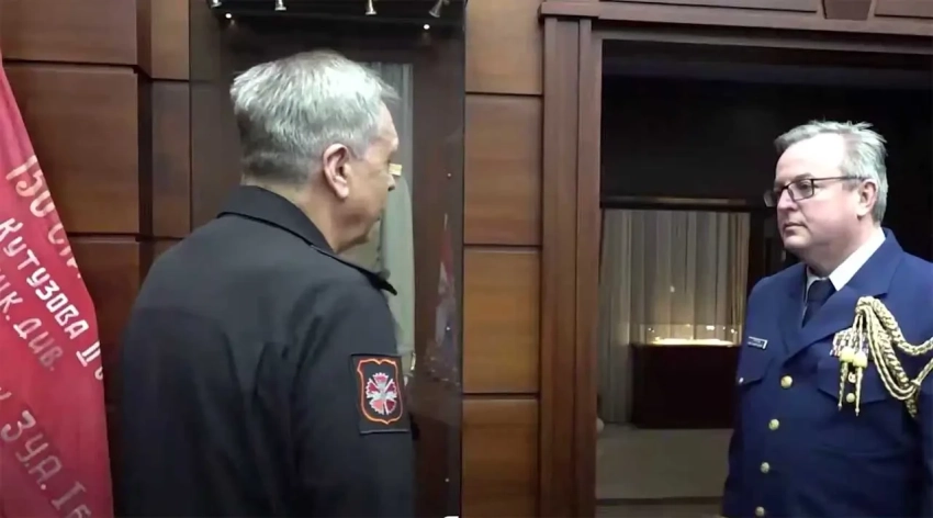 Начальник ГРУ представил американскому атташе данные с БПЛА, летевшего на Валдай