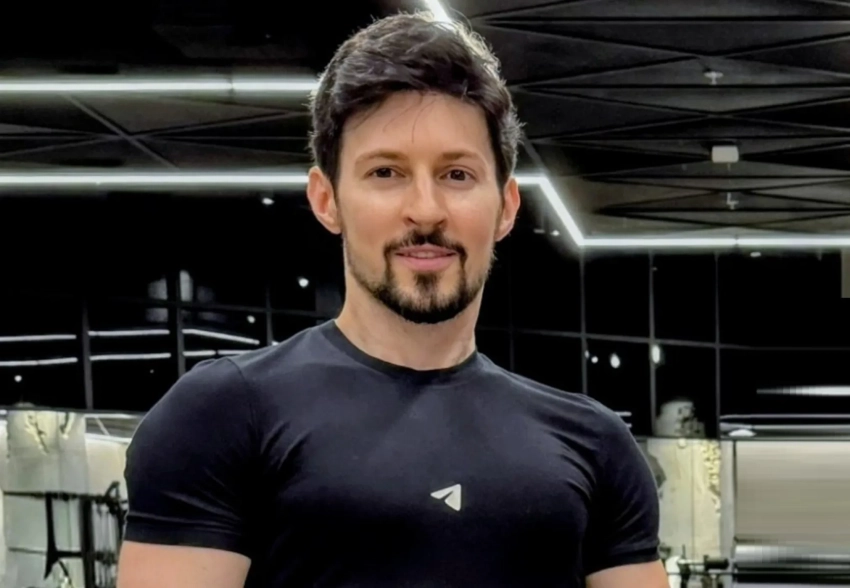 Павел Дуров поздравил подписчиков с православным Рождеством и пожелал им "меньше информации, еды и развлечений"