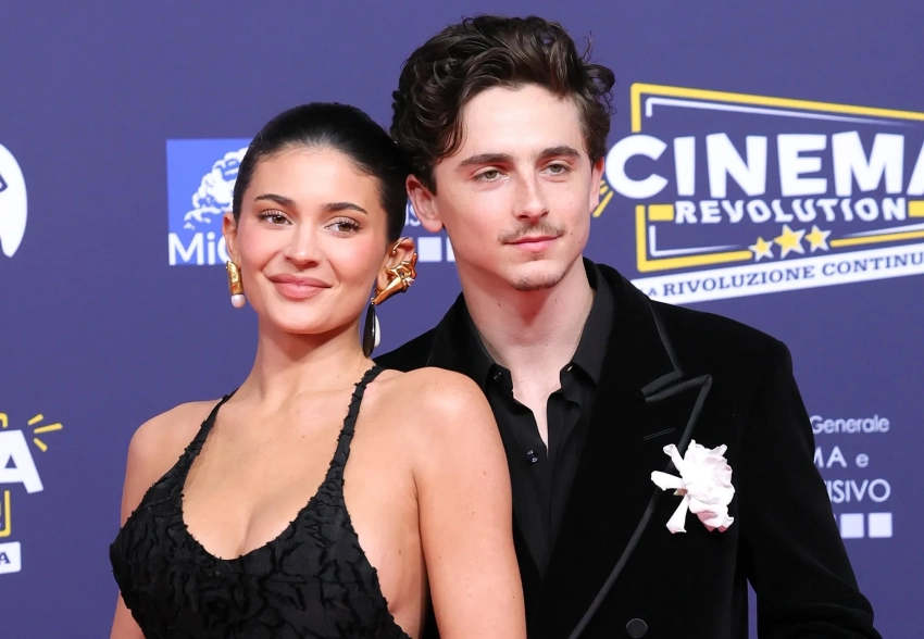 "Живут вместе". Тимоти Шаламе и Кайли Дженнер "практически женаты"