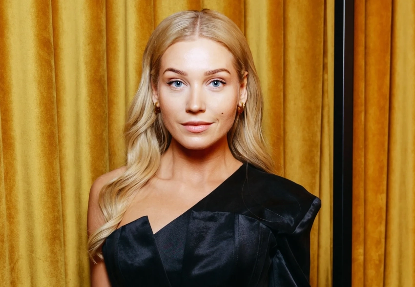 Филипп Янковский, Кристина Асмус, Софья Синицына, Тимур Родригез и Катя Кабак на премьере фильма "Резервация"