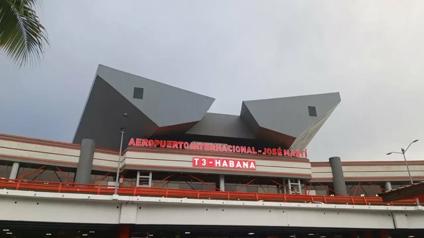 На Кубе закончилось авиационное топливо