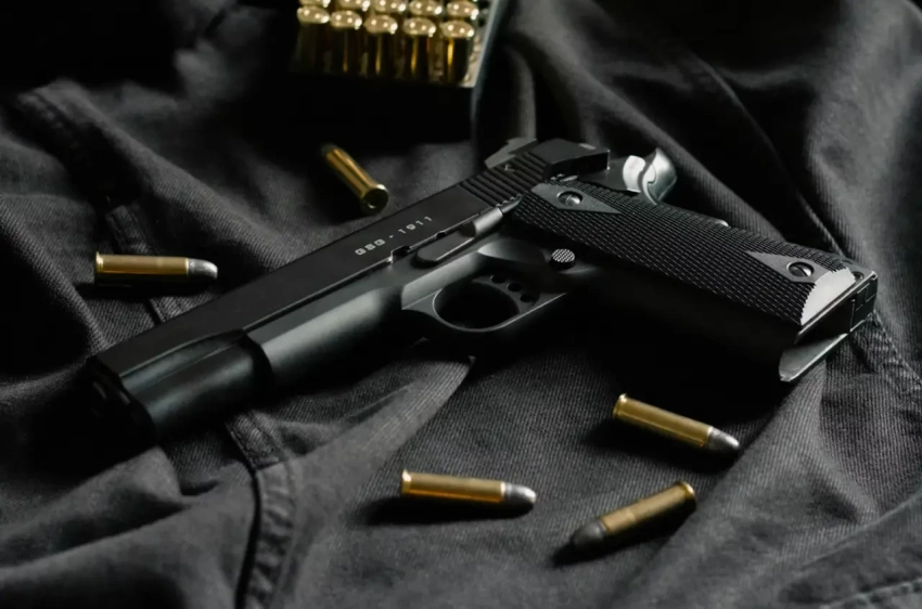 Неизвестный открыл стрельбу в канадской школе: не менее 10 погибших