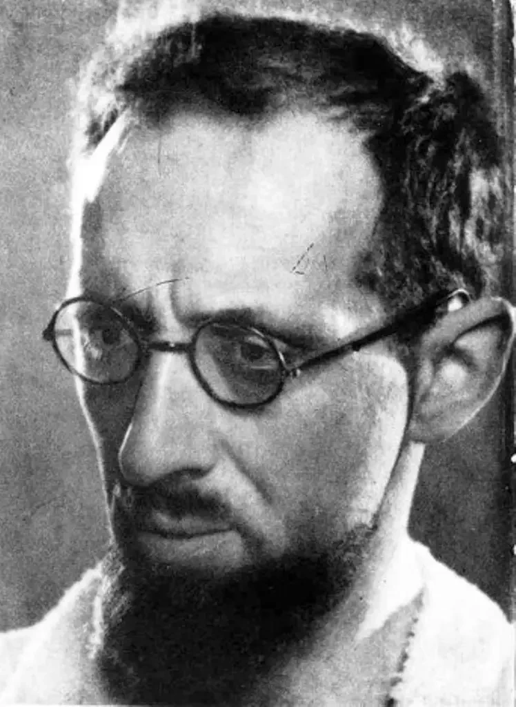 Ледяной авианосец