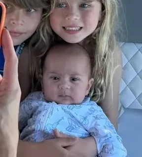 "Папина копия". Энрике Иглесиас показал подросшего младшего ребёнка от Анны Курниковой